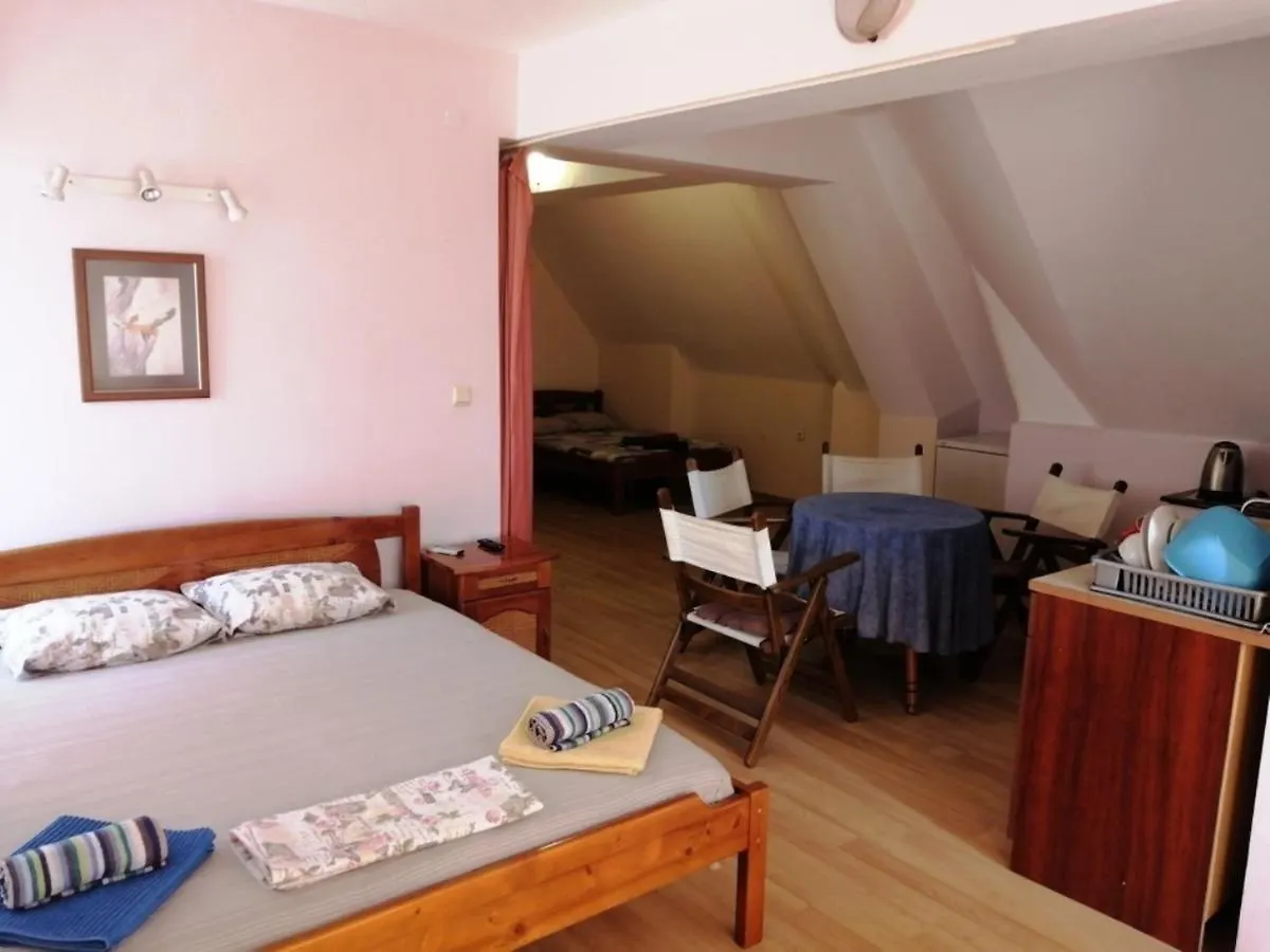 Guest House 