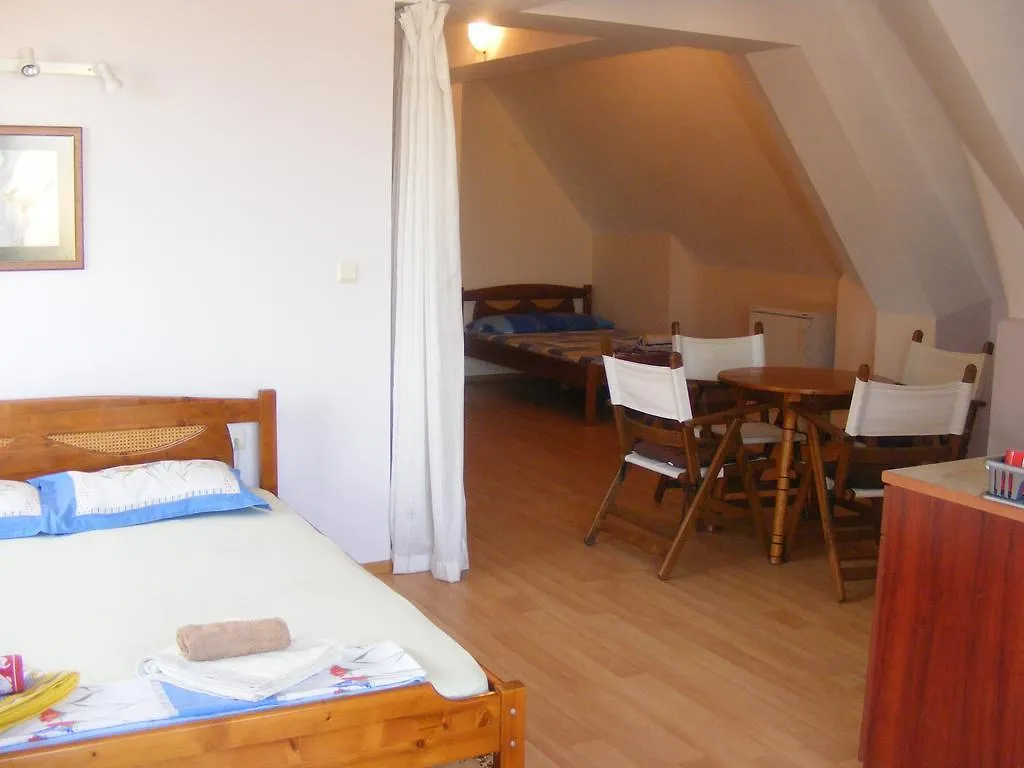 Guest House 