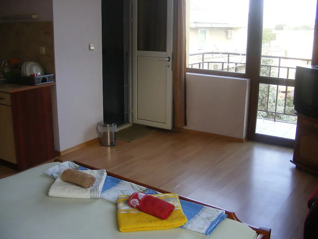 Guest House 