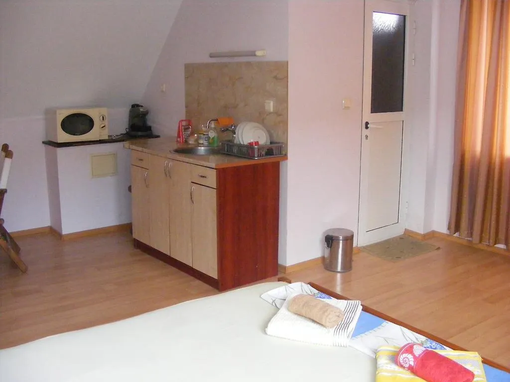 Guest House 