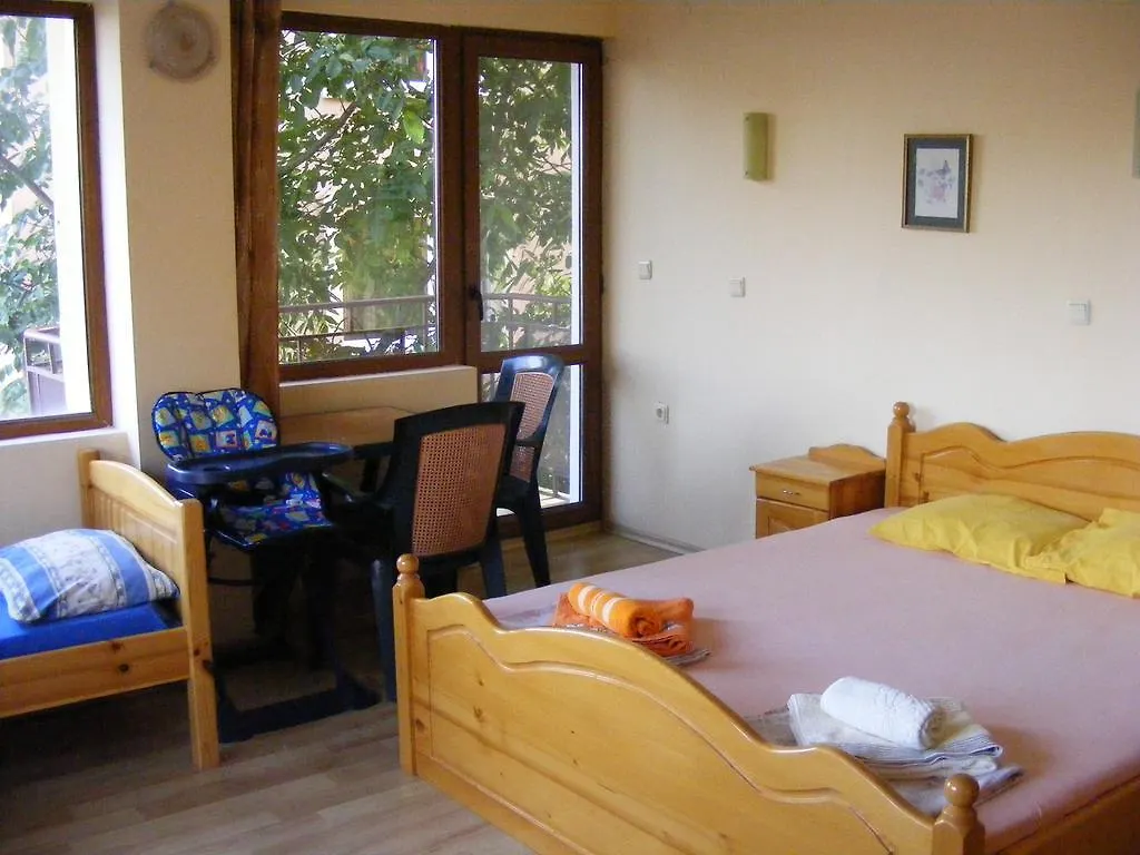 Guest House 