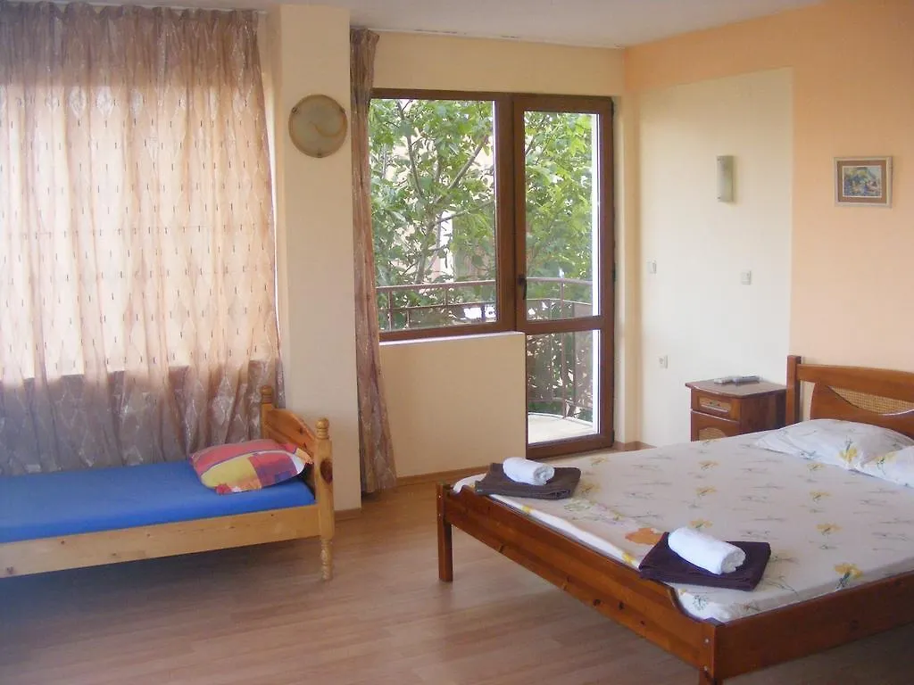 Guest House 