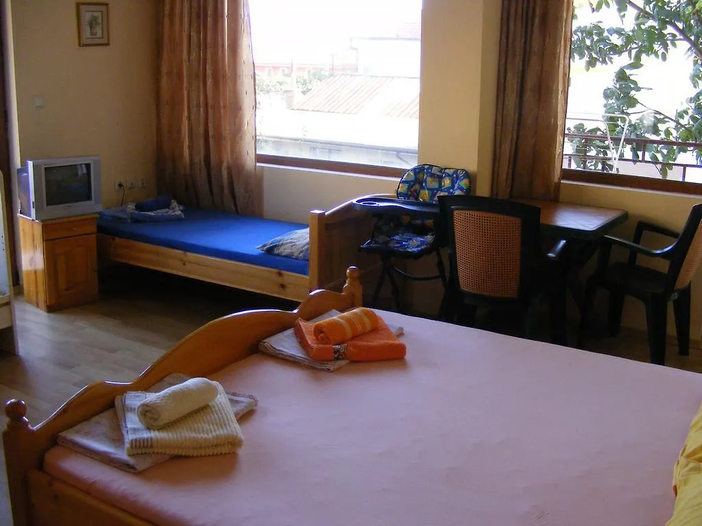Guest House 